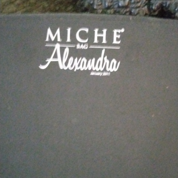 4 CLASSIC MICHE BAG SHELLS - Picture 2 of 6